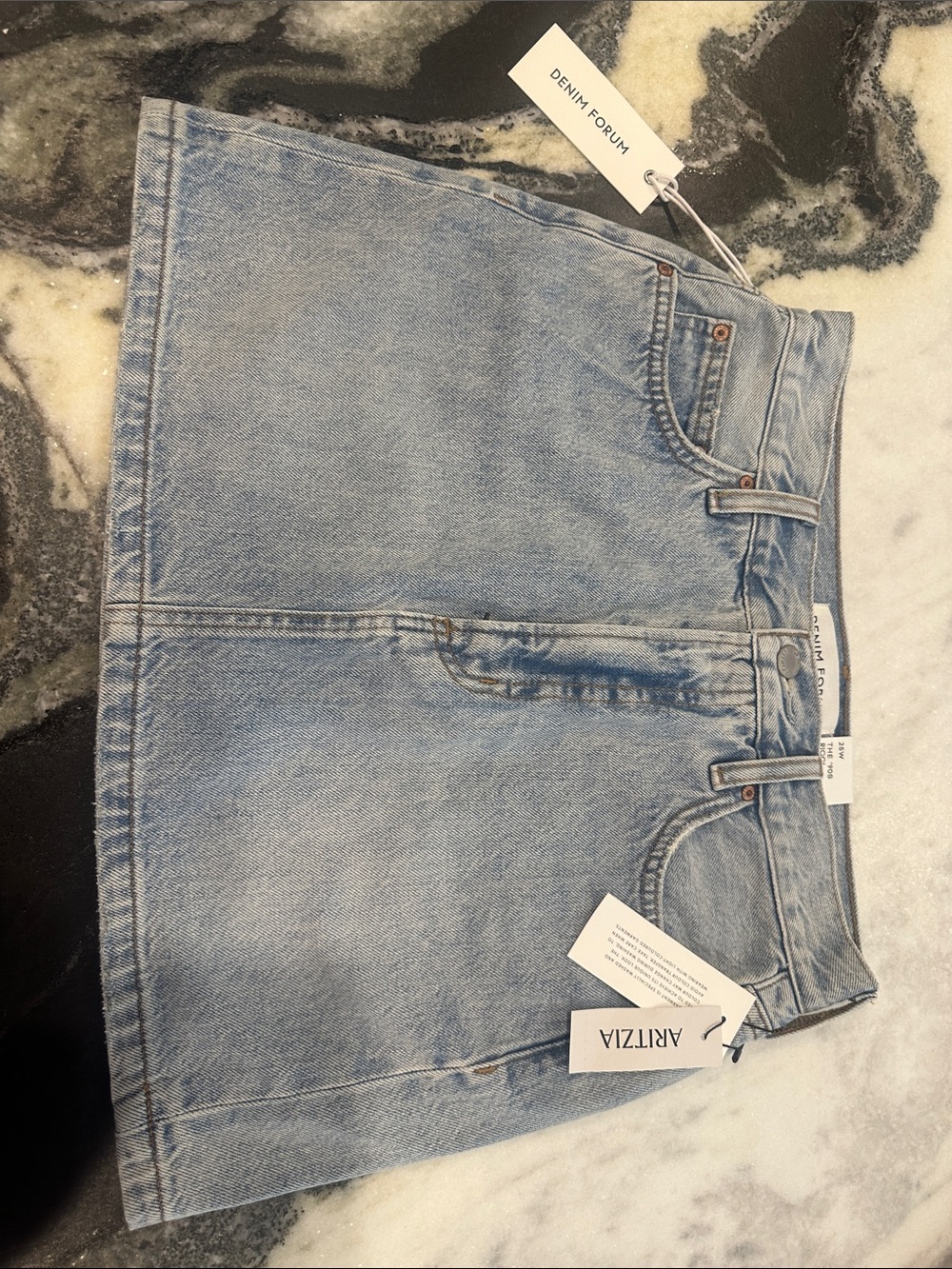 Denim Forum The 90’s Ricci- NWT Size 25